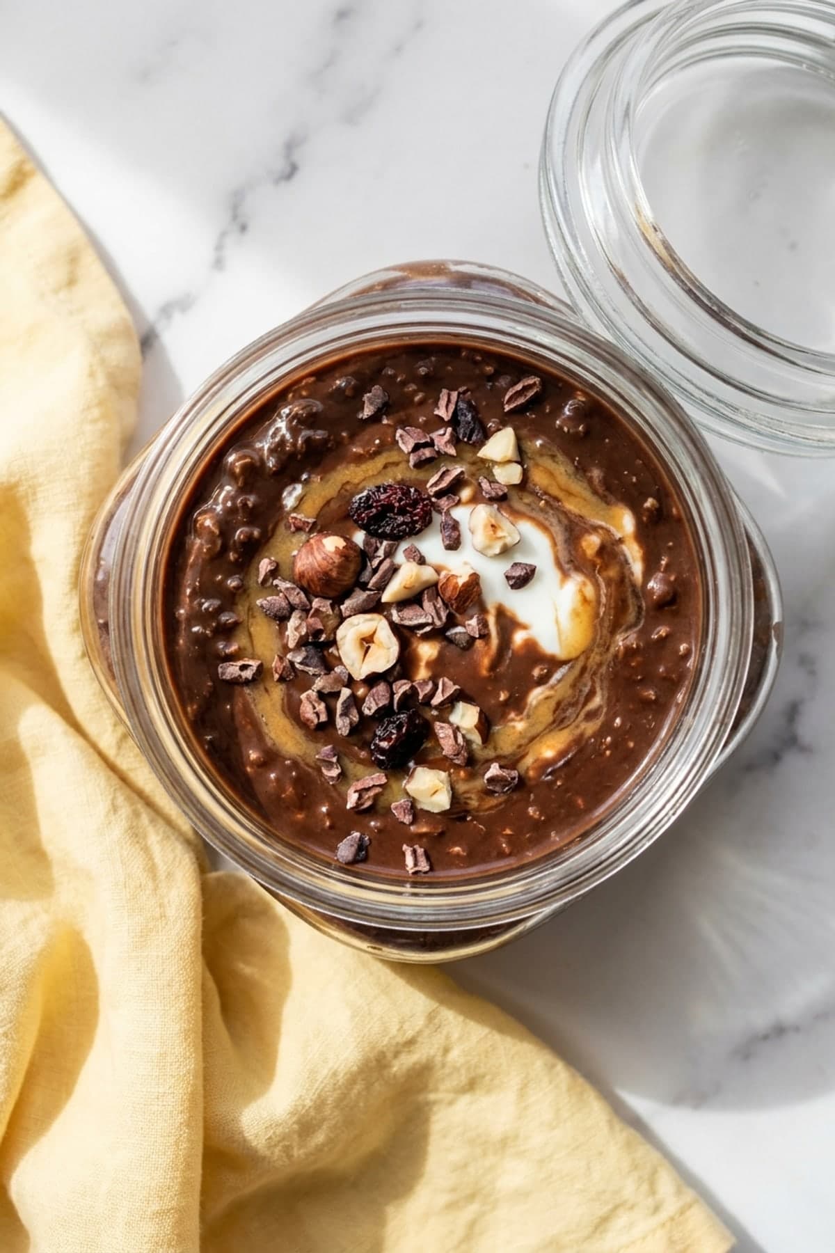 Chocolate Overnight Oats That Taste Like Pudding
